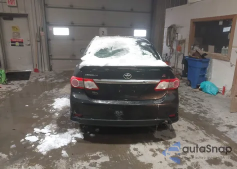 2013 Toyota Corolla S from USA, damaged, VIN 2T1BU4EE4DC122882